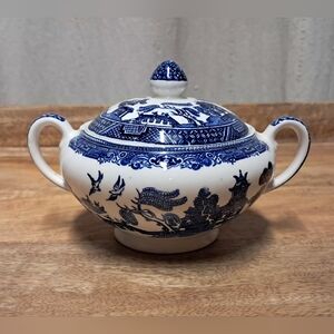 Blue Willow Covered Sugar Bowl